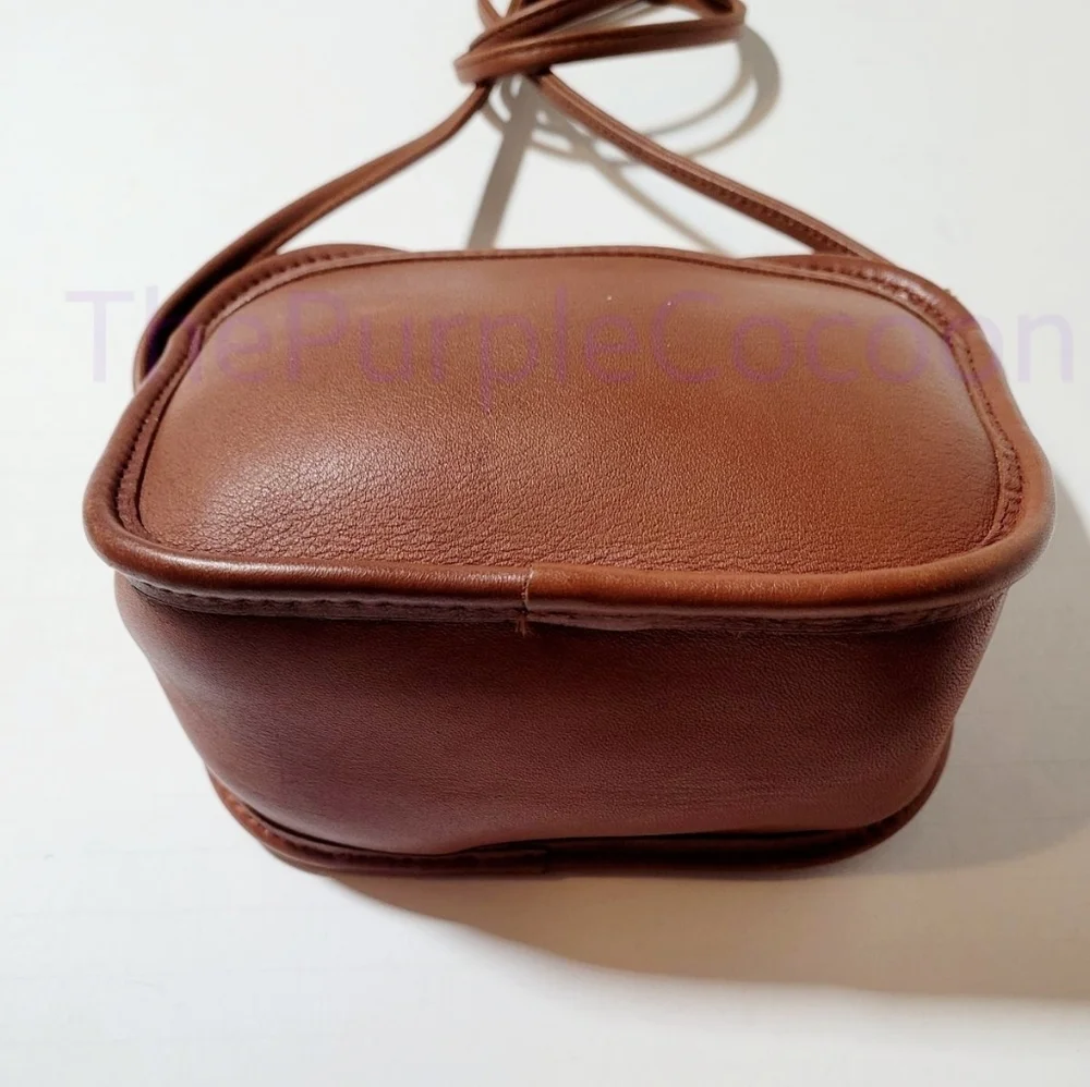 SOLD!!! Vintage Coach Hadley Zip #9935 - Picture 6 of 9